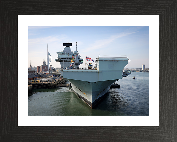 HMS Queen Elizabeth (R08) Photo Print - Portsmouth 2022 - Royal Navy Queen Elizabeth Class Aircraft Carrier Hampshire Prints 10 x 8 Black Frame Yes