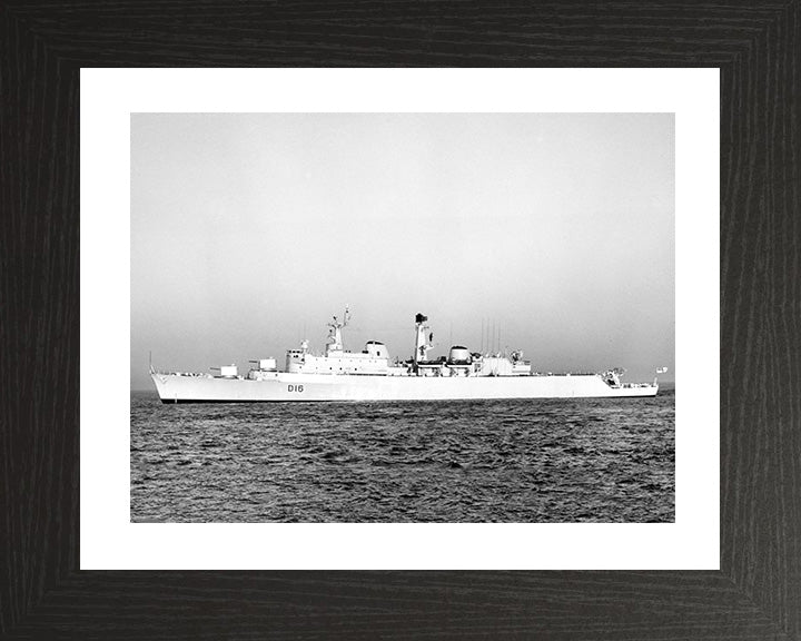 HMS London D16 | Photo Print | Framed Print | County Class | Destroyer | Royal Navy Hampshire Prints