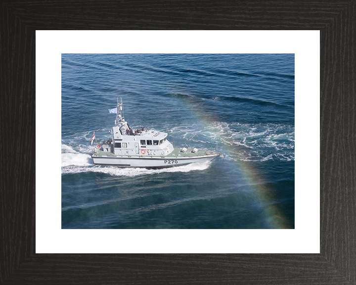 HMS Biter (P270) Royal Navy Archer Class P2000 Patrol Vessel Starboard View Photo Print Wall Art Decor Posters, Prints, & Visual Artwork Hampshire Prints 10 x 8 Black Frame Yes