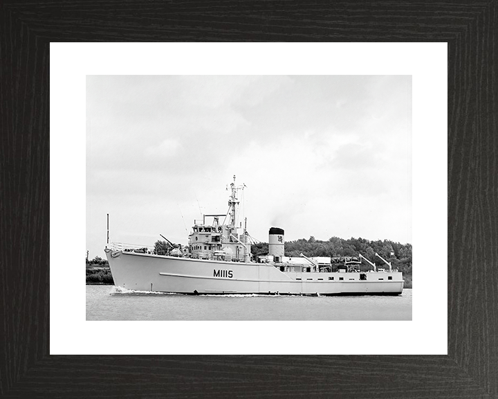 HMS Bronington (M1115) Royal Navy Ton Class Minesweeper Port Beam View Photo Print Wall Art Decor Posters, Prints, & Visual Artwork Hampshire Prints 10 x 8 Black Frame Yes