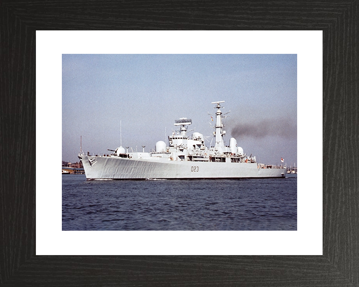 HMS Bristol (D23) Royal Navy Type 82 Destroyer Leaving Portsmouth Photo Print Wall Art Decor Posters, Prints, & Visual Artwork Hampshire Prints 10 x 8 Black Frame Yes