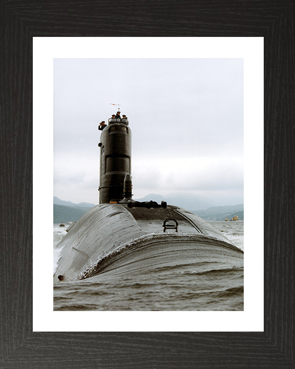 HMS Spartan (S105) Photo Print - Bow View 1993 - Royal Navy Swiftsure Class Submarine Hampshire Prints 10 x 8 Black Frame Yes