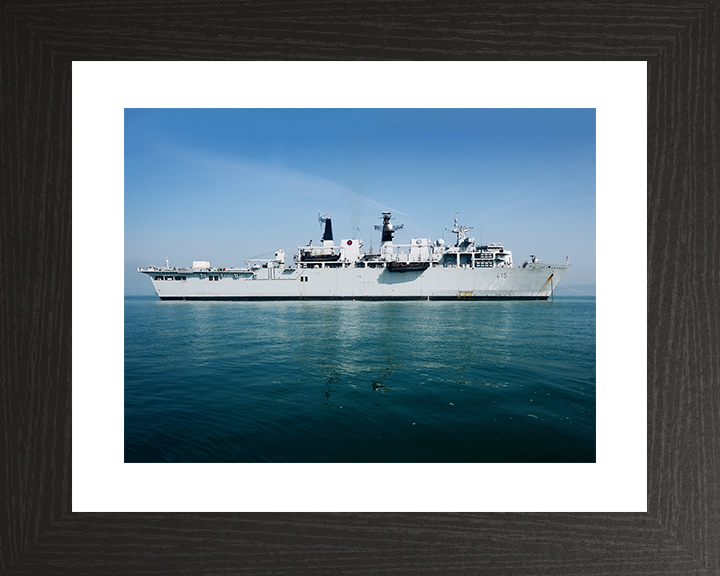 HMS Bulwark (L15) Royal Navy Albion Class Amphibious Ship Starboard Beam View Photo Print Wall Art Decor Posters, Prints, & Visual Artwork Hampshire Prints 10 x 8 Black Frame Yes