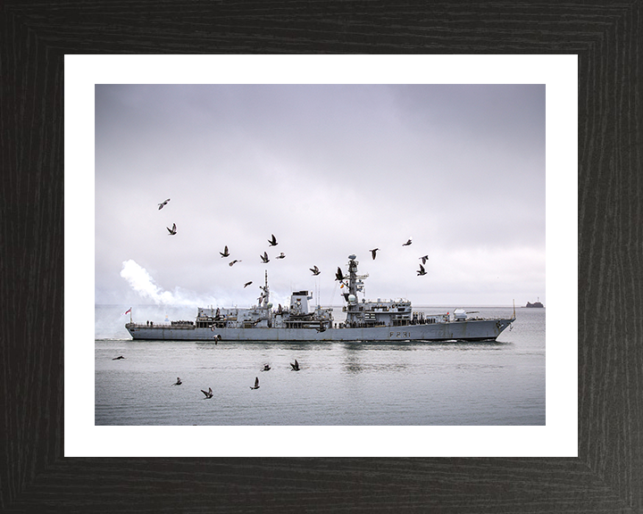 HMS Argyll F231 | Photo Print | Framed Print | Poster | Type 23 | Frigate | Royal Navy Hampshire Prints 10 x 8 Black Frame Yes