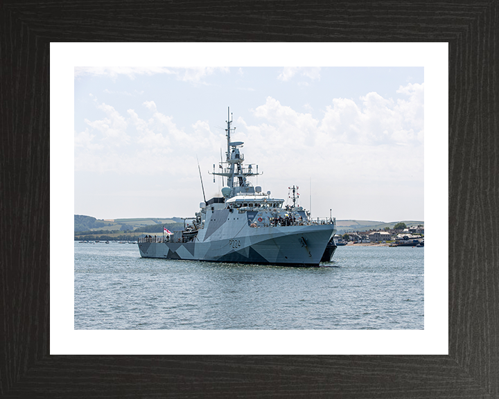 HMS Trent (P224) Photo Print - Entering Devonport 2025 - Royal Navy River Class Patrol Vessel Hampshire Prints 10 x 8 Black Frame Yes