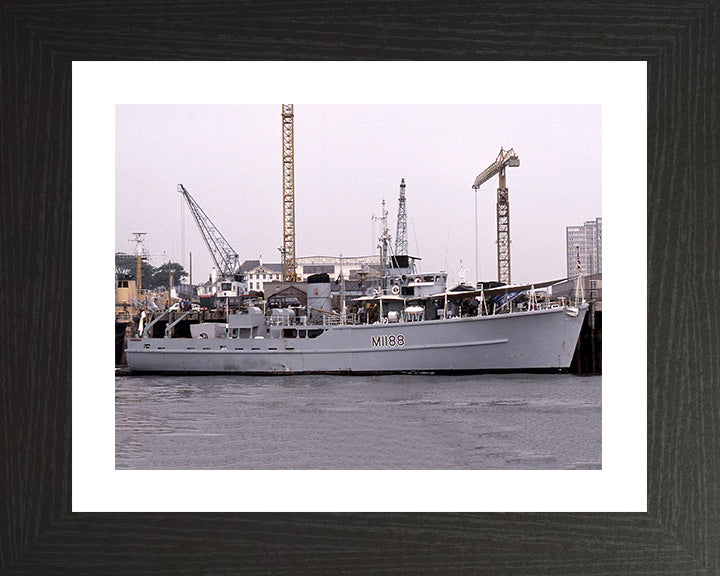 HMS Walkerton M1188 | Photo Print | Framed Print | Ton Class | Minesweeper | Royal Navy Hampshire Prints