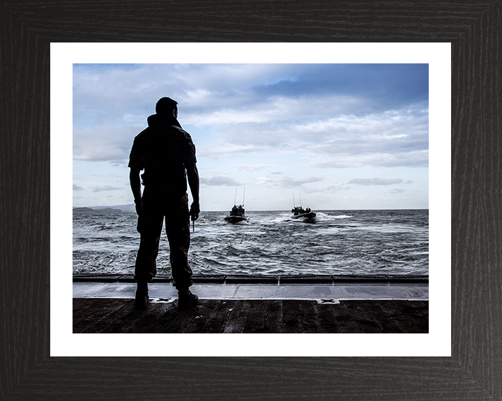 Royal Marines Commando amphibious assault teams Photo Print Hampshire Prints 10 x 8 Black Frame Yes