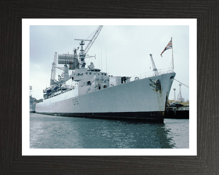 HMS Glamorgan D19 | Photo Print | Framed Print | County Class | Destroyer | Royal Navy Hampshire Prints