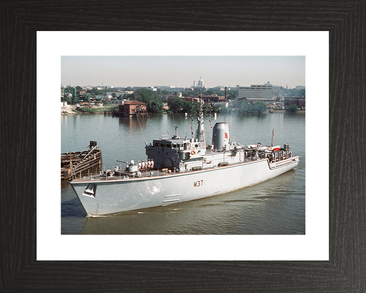 HMS Chiddingfold M37 | Photo Print | Framed Print | Hunt Class | Minehunter | Royal Navy Hampshire Prints