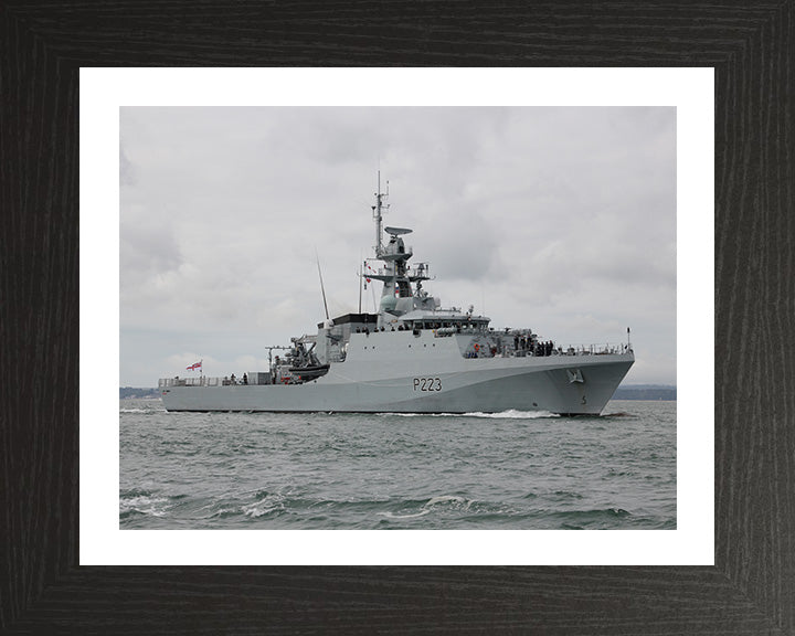 HMS Medway P223 Royal Navy River class offshore patrol vessel Photo Print or Framed Photo Print - Hampshire Prints