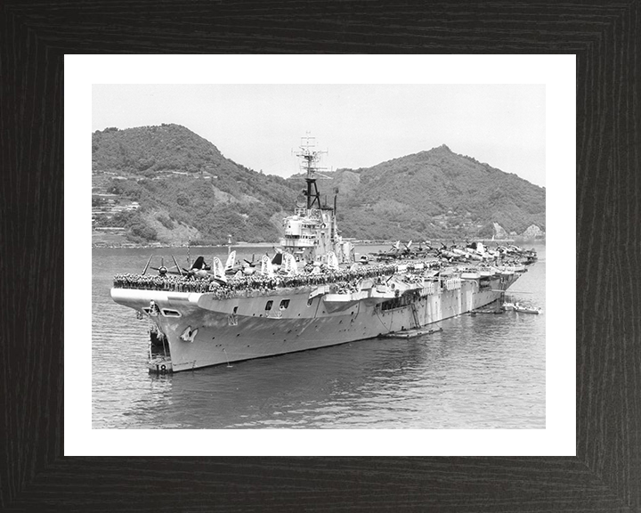 HMS Ocean R68 | Photo Print | Framed Print | Colossus Class | Aircraft Carrier | Royal Navy Hampshire Prints