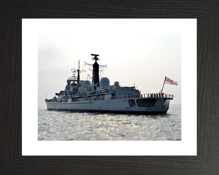 HMS Edinburgh (D97) Royal Navy Type 42 Destroyer Underway Photo Print Wall Art Decor Posters, Prints, & Visual Artwork Hampshire Prints 10 x 8 Black Frame Yes