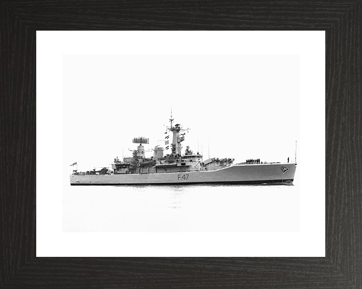 HMS Danae (F47) Royal Navy Leander Class Frigate Portsmouth 1983 Photo Print Wall Art Decor Posters, Prints, & Visual Artwork Hampshire Prints 10 x 8 Black Frame Yes