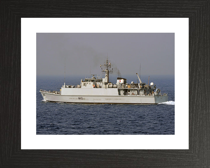 HMS Ramsey M110 | Photo Print | Framed Print | Sandown Class | Minehunter | Royal Navy Hampshire Prints