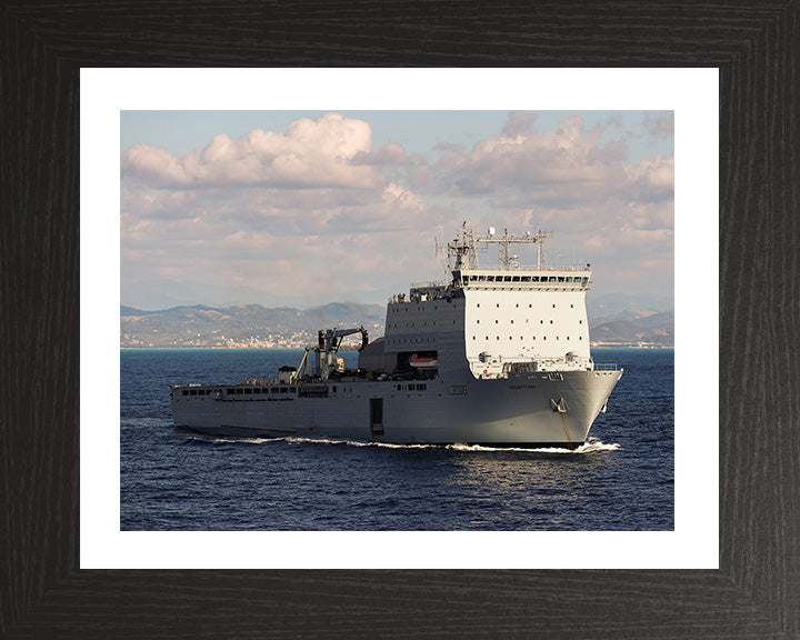 RFA Mounts Bay L3008 | Photo Print | Framed Print | Bay Class | Auxiliary Dock | Royal Fleet Auxiliary Hampshire Prints