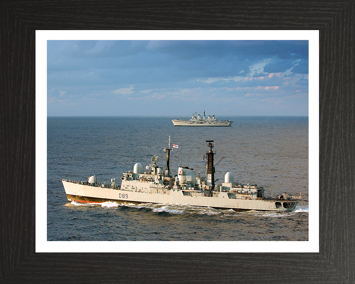 HMS Exeter (D89) Photo Print - Underway - Royal Navy Type 42 Destroyer Hampshire Prints 10 x 8 Black Frame Yes