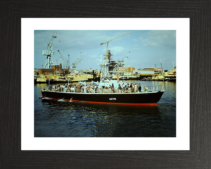 HMS Portisham M2781 | Photo Print | Framed Print | Ham Class | Minesweeper | Royal Navy Hampshire Prints