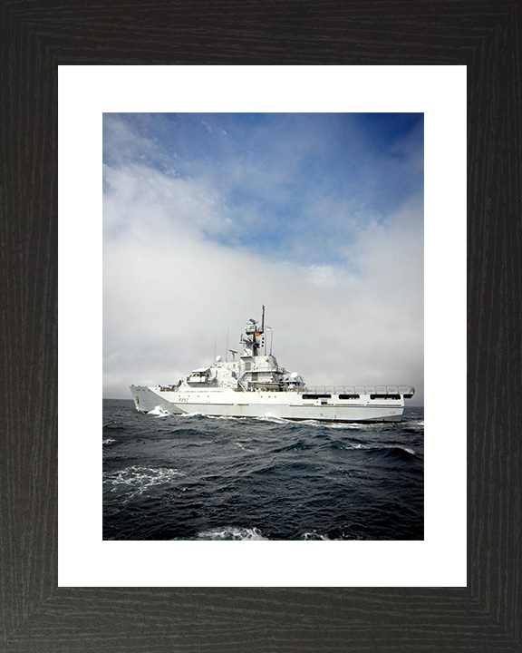 HMS Clyde (P257) Royal Navy River Class Patrol Vessel Port Side Portrait Photo Print Wall Art Decor Posters, Prints, & Visual Artwork Hampshire Prints 10 x 8 Black Frame Yes