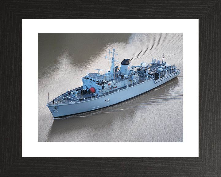 HMS Cattistock (M31) Royal Navy Hunt Class MineHunter High Port Bow View Photo Print Wall Art Decor Posters, Prints, & Visual Artwork Hampshire Prints 10 x 8 Black Frame Yes