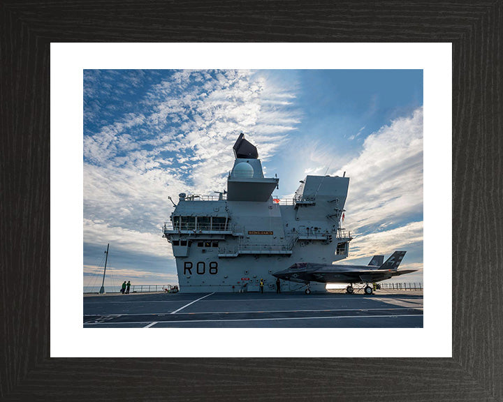 HMS Queen Elizabeth R08 Royal Navy Queen Elizabeth Class Aircraft Carrier Photo Print or Framed Print - Hampshire Prints