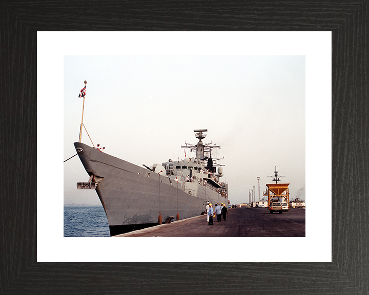 HMS Chatham (F87) Royal Navy Type 22 Frigate Alongside Bahrain 1992 Photo Print Wall Art Decor Posters, Prints, & Visual Artwork Hampshire Prints 10 x 8 Black Frame Yes