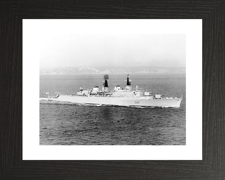 HMS Antrim (D18) Royal Navy County Class Destroyer Underway Photo Print Wall Art Decor Posters, Prints, & Visual Artwork Hampshire Prints 10 x 8 Black Frame Yes