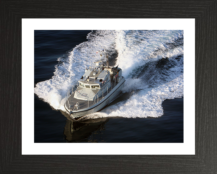 HMS Sabre (P285) Photo Print - At Sea 2010 - Royal Navy Scimitar Class Fast Patrol Vessel Hampshire Prints 10 x 8 Black Frame Yes