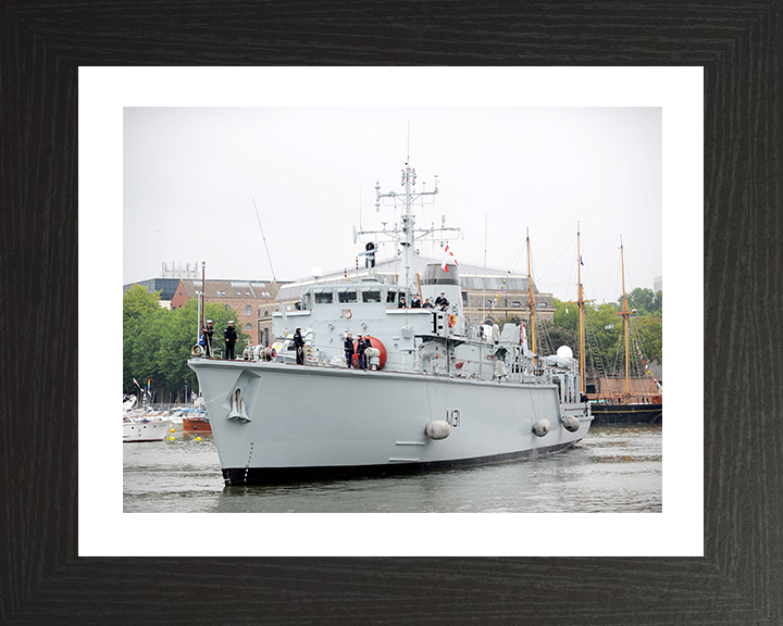 HMS Cattistock (M31) Photo Print - Entering Bristol 2011 - Royal Navy Hunt Class MineHunter Posters, Prints, & Visual Artwork Hampshire Prints 10 x 8 Black Frame Yes