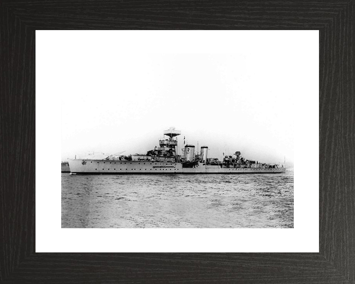 HMS Curlew (D42) Royal Navy C Class Cruiser Port Side View Photo Print Wall Art Decor Posters, Prints, & Visual Artwork Hampshire Prints 10 x 8 Black Frame Yes
