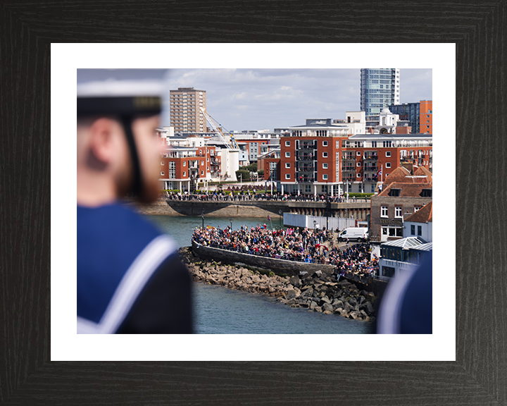 Portsmouth Crowds Wave off HMS Prince of Wales 2025 Photo Print - Royal Navy Hampshire Prints 10 x 8 Black Frame Yes
