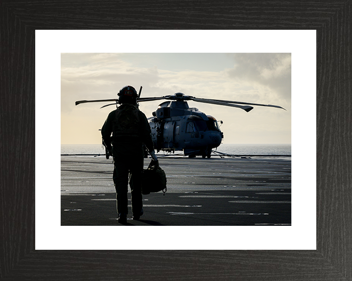 Royal Navy Aircrew and Merlin Helicopter Photo Print Wall Art Naval Aircraft Decor Posters, Prints, & Visual Artwork Hampshire Prints 10 x 8 Black Frame Yes