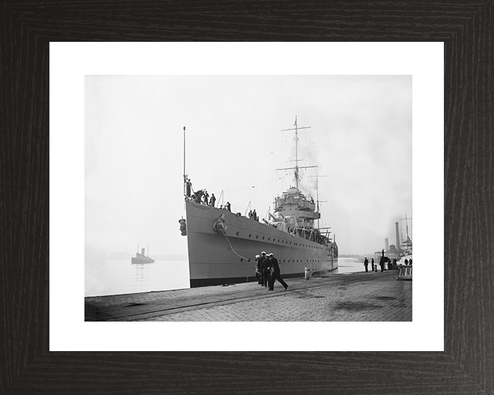 HMS York (90) | Photo Print | Framed Print | York Class | Heavy Cruiser | Royal Navy Hampshire Prints