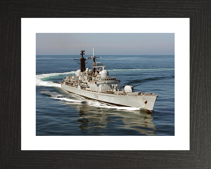 HMS York (D98) Photo Print - Turing to Port - Royal Navy Type 42 Destroyer Hampshire Prints 10 x 8 Black Frame Yes