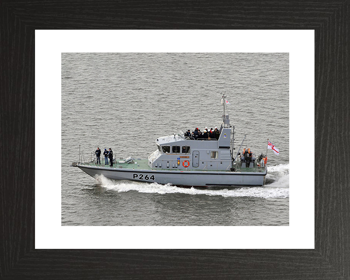 HMS Archer (P264) Royal Navy Archer Class P2000 Patrol Vessel Port Side View Photo Print Wall Art Decor Posters, Prints, & Visual Artwork Hampshire Prints 10 x 8 Black Frame Yes