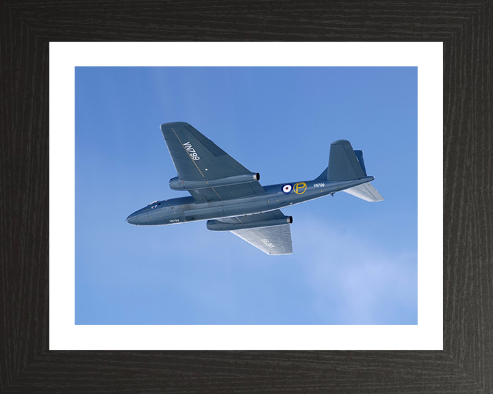 RAF prototype Canberra in flight Photo Print - Royal Air Force Aircraft Hampshire Prints 10 x 8 Black Frame Yes