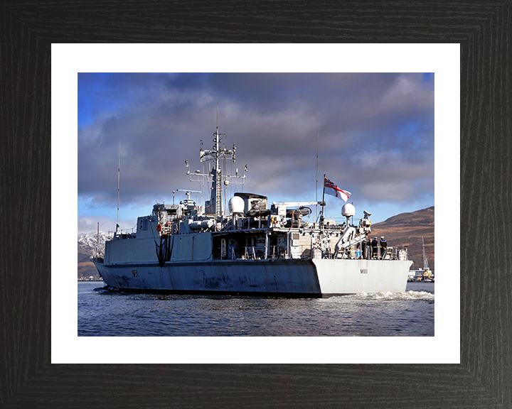 HMS Blyth (M111) Photo Print - Clyde 2009 - Royal Navy Sandown Class Minehunter Posters, Prints, & Visual Artwork Hampshire Prints 10 x 8 Black Frame Yes