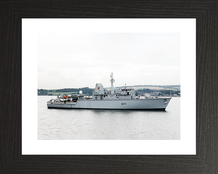 HMS Brecon (M29) Royal Navy Hunt Class Mine Warfare Vessel Starboard Beam View Photo Print Wall Art Decor Posters, Prints, & Visual Artwork Hampshire Prints 10 x 8 Black Frame Yes