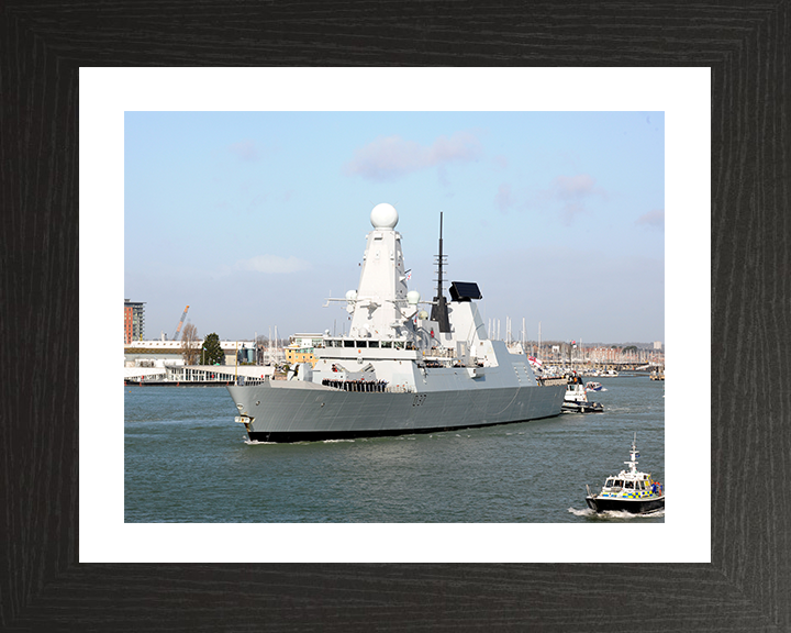 HMS Duncan (D37) Royal Navy Type 45 Destroyer Leaving Portsmouth 2015 Photo Print Wall Art Decor Posters, Prints, & Visual Artwork Hampshire Prints 10 x 8 Black Frame Yes