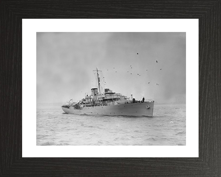 HMS Anchusa (K186) Photo Print - Liverpool 1941 - Royal Navy Flower Class Corvette Hampshire Prints 10 x 8 Black Frame Yes