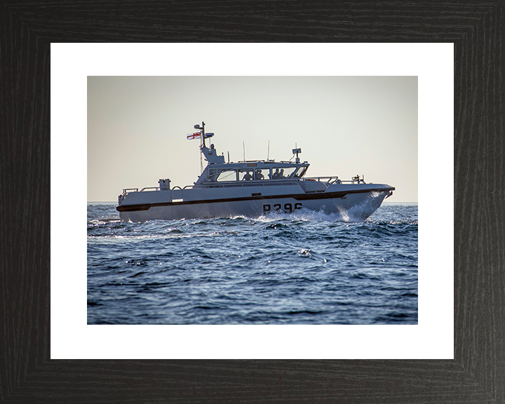 HMS Dagger (P296) Royal Navy Cutlass Class Patrol Vessel Starboard View Photo Print Wall Art Decor Posters, Prints, & Visual Artwork Hampshire Prints 10 x 8 Black Frame Yes