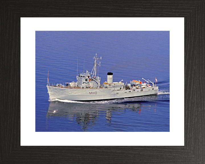 HMS Bildeston (M1110) Royal Navy Ton Class Minesweeper Port Side View Photo Print Wall Art Decor Posters, Prints, & Visual Artwork Hampshire Prints 10 x 8 Black Frame Yes