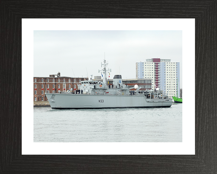 HMS Brocklesby (M33) Photo Print - Leaving Portsmouth 2011 - Royal Navy Hunt Class Mine Warfare Vessel Posters, Prints, & Visual Artwork Hampshire Prints 10 x 8 Black Frame Yes