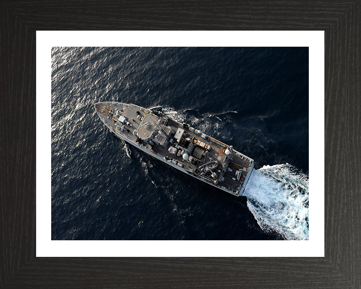 HMS Grimsby M108 Royal Navy Sandown class minehunter Photo Print or Framed Print - Hampshire Prints