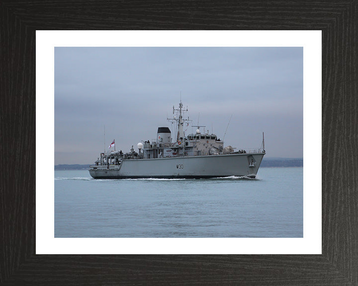 HMS Ledbury M30 | Photo Print | Framed Print | Hunt Class | Minesweeper | Royal Navy Hampshire Prints