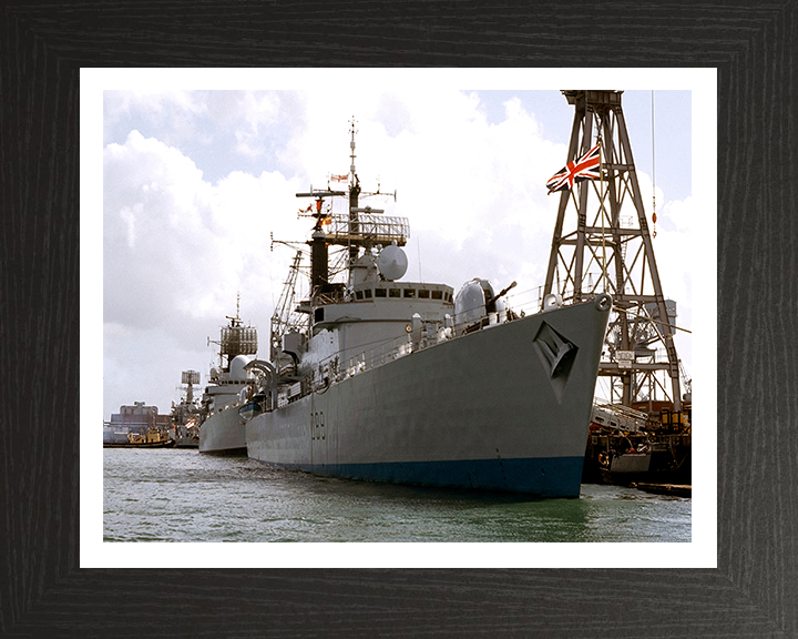 HMS Exeter D89 | Photo Print | Framed Print | Poster | Type 42 | Destroyer | Royal Navy Hampshire Prints