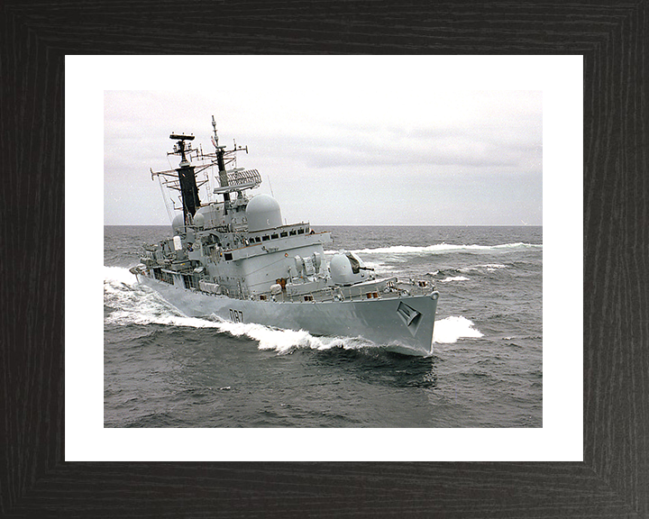 HMS Newcastle (D87) Photo Print - Underway 1999 - Royal Navy Type 42 Destroyer