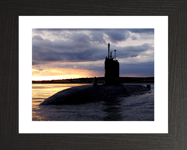 HMS Superb S109 Submarine | Photo Print | Framed Print | Swiftsure Class | Royal Navy Hampshire Prints