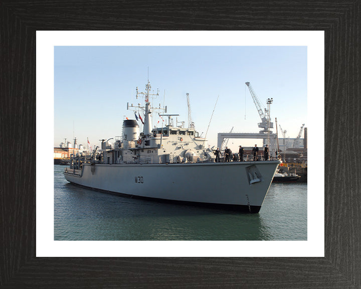 HMS Ledbury M30 | Photo Print | Framed Print | Hunt Class | Minesweeper | Royal Navy Hampshire Prints
