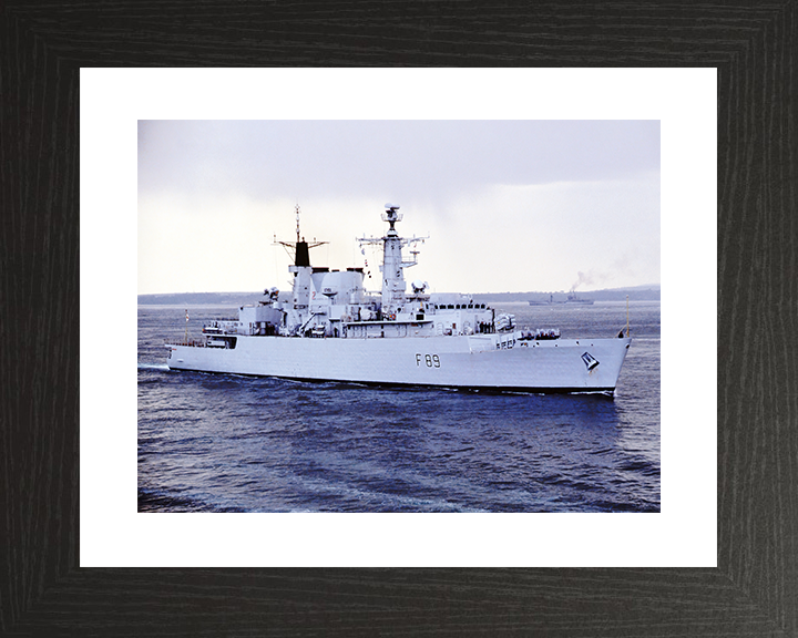 HMS Battleaxe (F89) Royal Navy Type 22 Frigate Starboard Side View Photo Print Wall Art Decor Posters, Prints, & Visual Artwork Hampshire Prints 10 x 8 Black Frame Yes