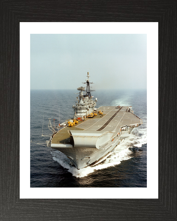 HMS Hermes R12 | Photo Print | Framed Print | Centaur Class | Aircraft Carrier | Royal Navy Hampshire Prints